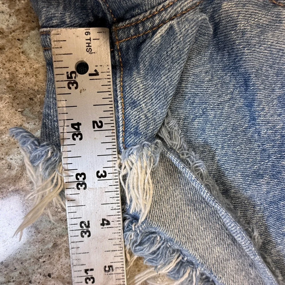 Levis Premium 501 Original Cut Off Shorts Medium Wash Blue Denim High Rise‎ 27